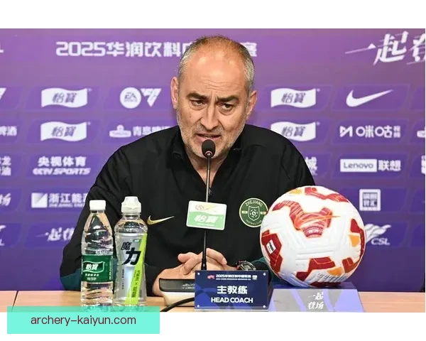 佩德里2025赛季表现稳健，助队在各项赛事中保持竞争力。